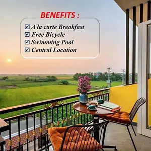 Sam Retreat Hotel